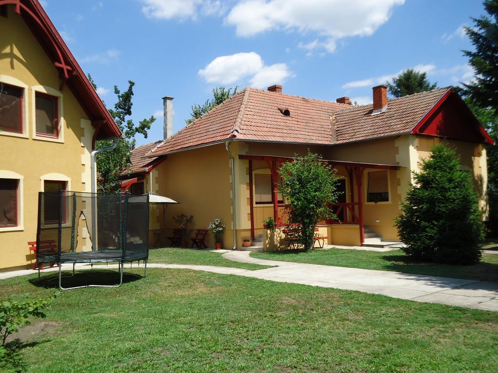 Prenociste Vila Stara Breza Palic Exterior photo