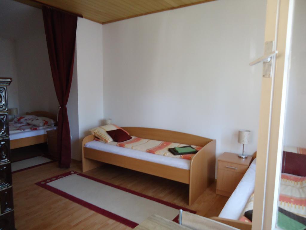 Prenociste Vila Stara Breza Palic Room photo