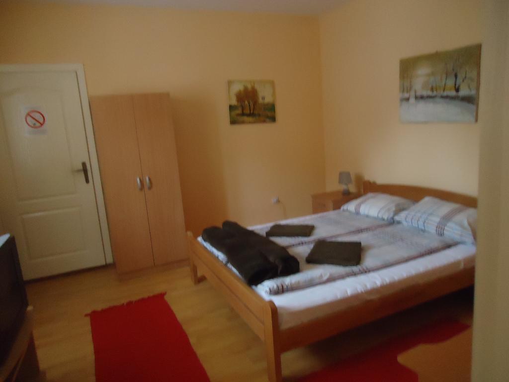 Prenociste Vila Stara Breza Palic Room photo